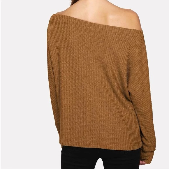 Oblique Shoulder Dolman Sleeve Sweater - Picture 2 of 8